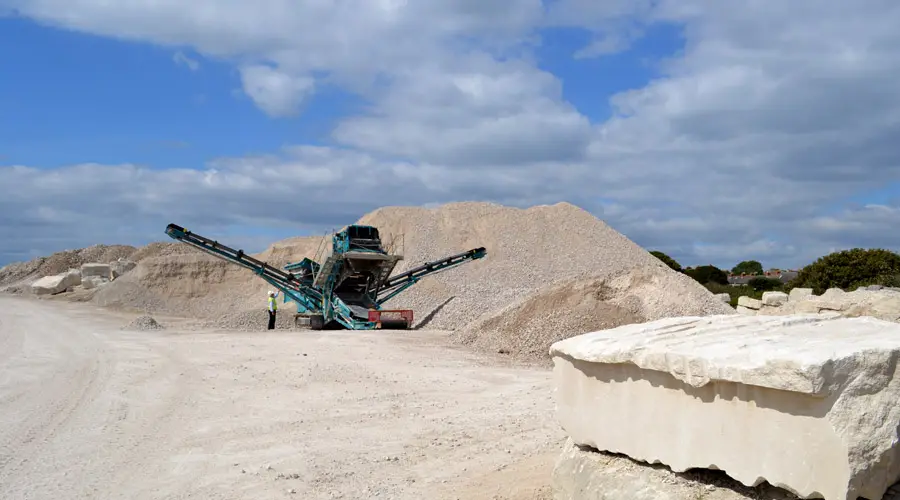 Portland limestone crushing