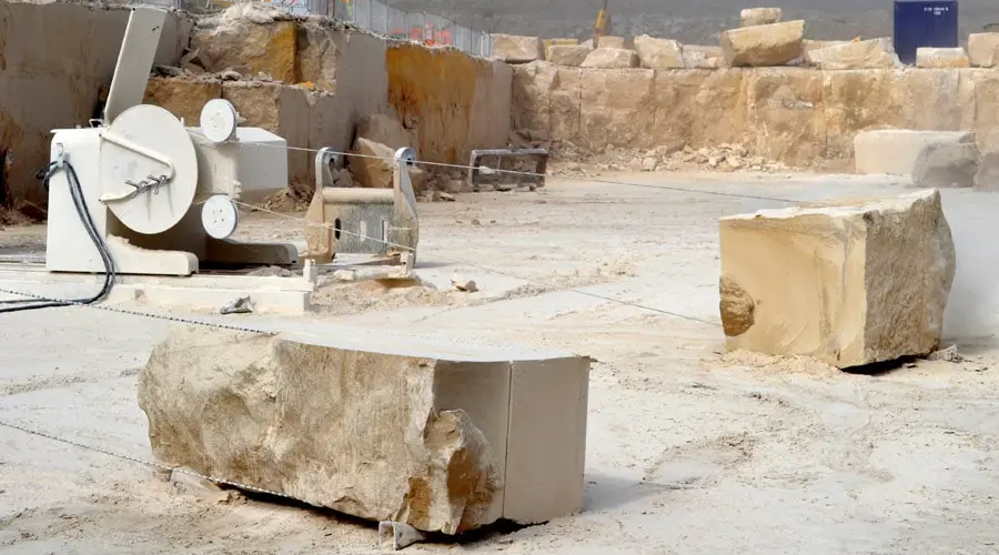portland-limestone-blocks-wire-sawing Portland stone wire saws cutting block