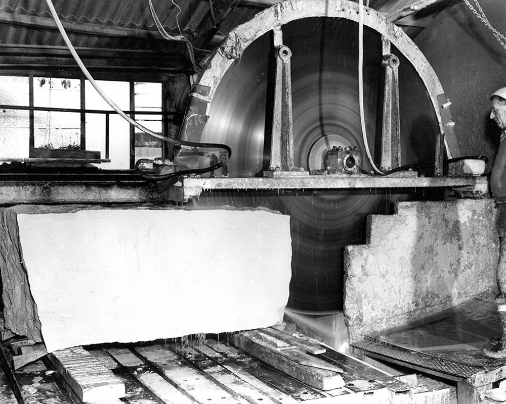 1918 Anderson Grice three meter primary saw for war graves